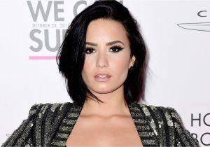 Bob Hairstyles Demi Lovato Demi Lovato Pop Singer Leaked Celebs In 2018 Pinterest
