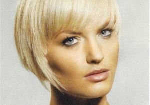 Bob Hairstyles Pinned Up Cute Short Jaw Length Bob Haircut Design