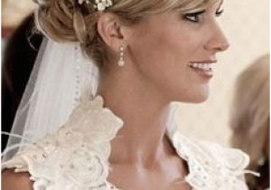Bridal Hairstyles Half Up with Veil and Tiara 280 Best Wedding Hairstyles Images On Pinterest