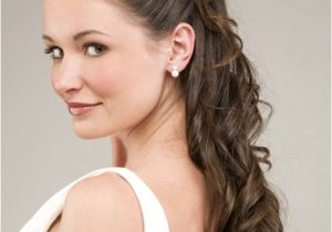 Bridal Hairstyles Half Up with Veil and Tiara Pin by Brenda On Hi Hair Pinterest