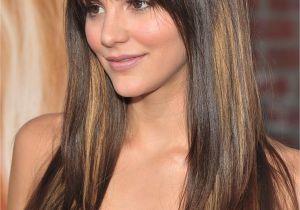 C Cut Hairstyle with Bangs 35 Flattering Hairstyles for Round Faces