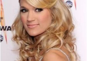 Carrie Underwood Hairstyles Half Updos Carrie Underwood Half Updo with Hump Carrie Pinterest