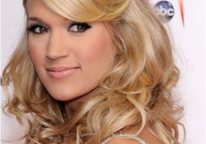 Carrie Underwood Wedding Hairstyle 20 Beautiful Half Up Curly Hairstyles Every Lady Should