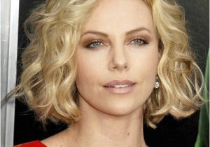 Charlize theron Bob Haircut Charlize theron Hairstyles In 2018