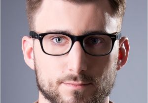 Cool Hairstyles for Men with Glasses Short and sophisticated Men S Hairstyle Bined with Glasses