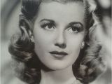 Curly 1940 S Hairstyles 1940s Hairstyles for Women S to Try Ce In Lifetime