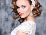 Curly Hairstyles Bridesmaids 26 Short Wedding Hairstyles and Ways to Accessorize them