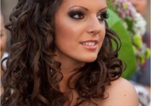 Curly Hairstyles for A Party Pretty Quick and Easy to Do Curly Party Hairstyles