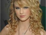 Curly Hairstyles for Full Faces 20 Long Curly Hairstyles for Round Faces