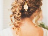 Curly Hairstyles for Weddings Long Hair 33 Modern Curly Hairstyles that Will Slay On Your Wedding