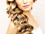 Curly Hairstyles Pinned to the Side Dear Brides to Be if You are Looking for A Voluminous and Timeless