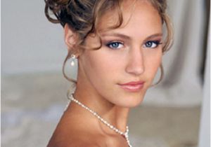 Curly Hairstyles Pinned Up 25 Simple and Stunning Updo Hairstyles for Curly Hair Haircuts