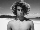 Curly Surfer Hairstyles Guys Surfer Hair for Men 50 Beach Inspired Men S Hairstyles