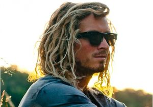 Curly Surfer Hairstyles Guys Surfer Haircuts for Men