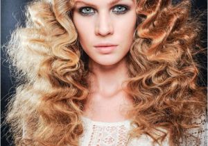 Curly Volume Hairstyles 14 Time Consuming Party Hairstyles that are totally Worth It