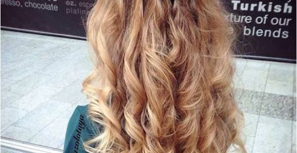 Cute Down Hairstyles Easy 31 Gorgeous Half Up Half Down Hairstyles Hair Pinterest