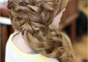 Cute Dressy Hairstyles 16 Cute and Modern Prom Hairstyles Be Modish