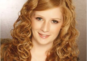 Cute Easy Curly Hairstyles 30 Cute Hairstyles for Curly Hair which You Can Check