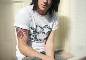 Cute Emo Boy Hairstyles Emo Hairstyles for Trendy Guys Emo Guys Haircuts