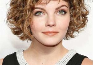 Cute Hairstyles for Short Curly Hair with Bangs 20 Short Curly Hair with Bangs