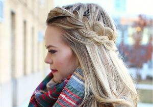 Cute Hairstyles for Vacation 5 Travel Proof Hairstyles for Long Flights Condé Nast
