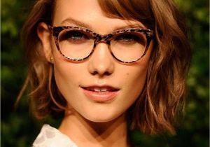 Cute Hairstyles Glasses Wearers Best Wavy Short Hair Hairstyles with Side Bangs for Women with