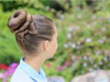 Cute Hairstyles In A Bun the Perfect Bow Bun Updo