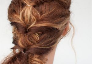 Cute Hairstyles to Do with Curly Hair 20 Quick and Easy Hairstyles You Can Wear to Work