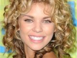 Cute Hairstyles to Do with Curly Hair How to Do Cute Hairstyles for Long Curly Hair Hairstyles