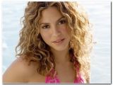 Cute Hairstyles to Wear to the Beach Beach Hairstyles Curly Hair Hairstyles