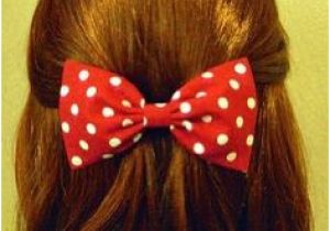Cute Hairstyles to Wear with Mickey Ears 22 Best Minnie Mouse Hairstyle Images On Pinterest