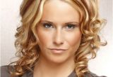 Cute Highlighted Hairstyles 30 Cute Hairstyles for Curly Hair which You Can Check