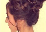 Cute Messy Bun Hairstyles for Medium Hair Second Day Hairstyles