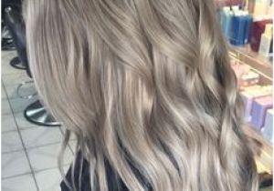 Cute Natural Highlights aschblond Balayage Der Haartrend Auf Pinterest