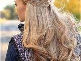 Cute Winter Hairstyles for Long Hair 25 Cute Winter Hairstyles for College Girls for Chic Look