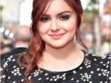 Cute Winter Hairstyles for School Ariel Winter Loose Braid Ariel Winter Looks Stylebistro