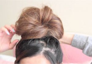 Diy Hairstyles Messy Bun My Simple Messy Bun Hair Tutorial thatsheart