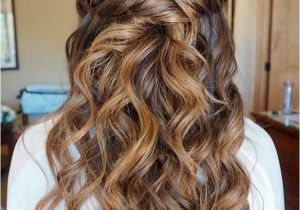Down Hairstyles Casual 36 Amazing Graduation Hairstyles for Your Special Day