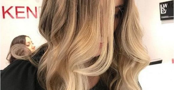 Dye Hairstyles 2019 Warm Honey Blonde Hair Color 2018 2019 with Lighter Front Streaks