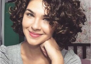 E Curly Hairstyles Lovely Girl Side Cut Hairstyle