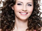 Easy Care Hairstyles for Wavy Hair Best 25 Easy Curly Hairstyles Ideas On Pinterest