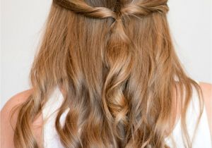 Easy Down Hairstyles for Medium Hair 4 Easy Half Up Hairstyles You Can Do In Less Than 5