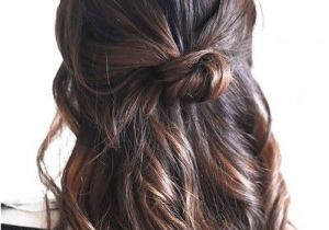 Easy Five Minute Hairstyles for Short Hair Half Up Knot Hair Styles Pinterest