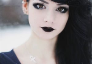 Easy Goth Hairstyles 1000 Images About Gothic Makeup On Pinterest