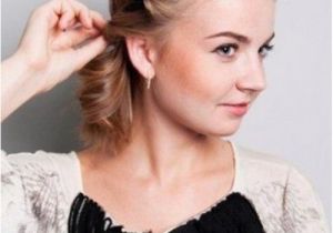 Easy Grecian Hairstyles Diy Easy Greek Hairstyle with A Bandage Styleoholic