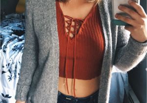 Easy Hairstyles for Jeans and top Long Bob Lob Cute Fall Outfit Maroon Lace Up Crop top and Xtra