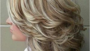 Easy Hairstyles for Layered Medium Length Hair 50 Cute Easy Hairstyles for Medium Length Hair