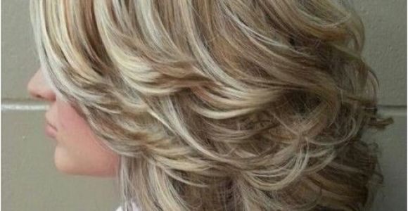 Easy Hairstyles for Layered Medium Length Hair 50 Cute Easy Hairstyles for Medium Length Hair