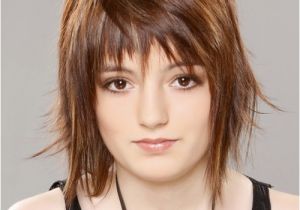 Easy Hairstyles for Medium Hair with Bangs 30 Easy Hairstyles for Medium Hair You Can Try today