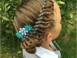 Easy Hairstyles for New Mums Mom Braids Unbelievably Intricate Hairstyles Every Morning